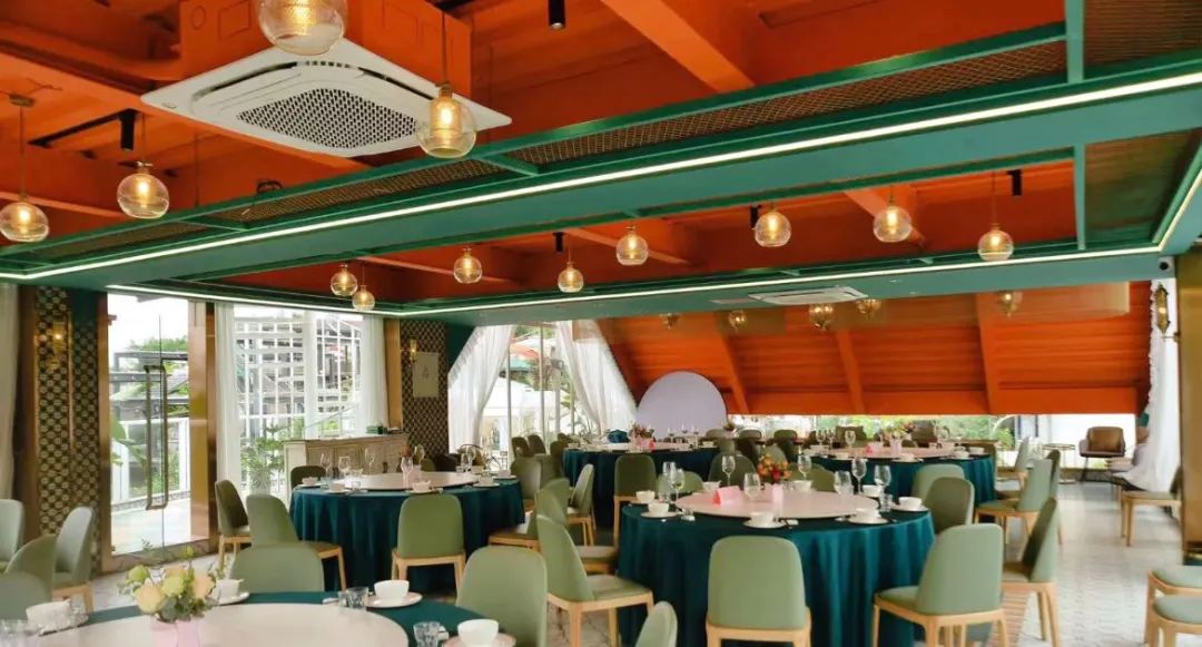 美团外卖将色彩碰撞到底，看这家深圳餐饮空间设计如何诠释独特的摩洛哥风情